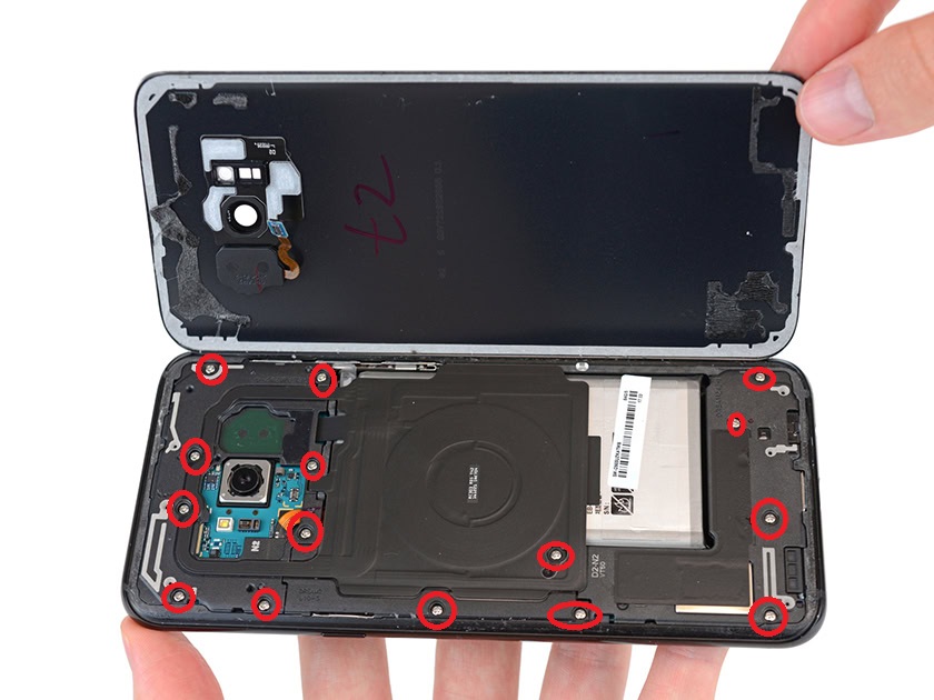 خطوة 4 في تبديل الشاشة سامسونج S8 / S8 PLUS