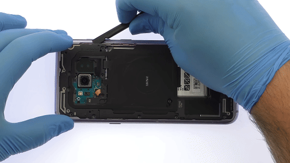خطوة 5 في تبديل الشاشة سامسونج S8 / S8 PLUS