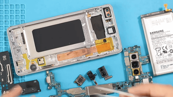خطوة 25 في تبديل الشاشة سامسونج S10 / S10 PLUS