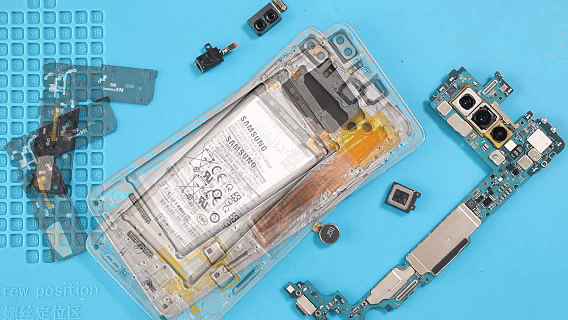 خطوة 17 في تبديل الشاشة سامسونج S10 / S10 PLUS