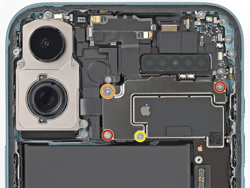 خطوة 16 في تبديل سماعة الأذن IPHNOE 16 PLUS