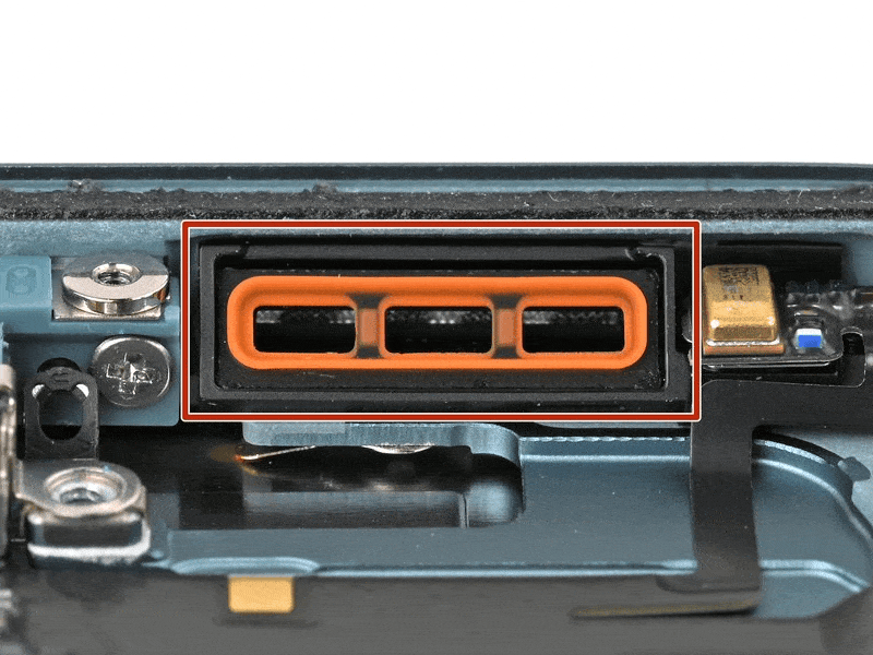 خطوة 8 في تبديل سماعة السبيكر IPHNOE 16 PLUS