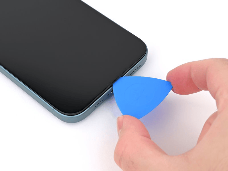 خطوة 7 في تبديل الشاشة IPHNOE 16 PLUS