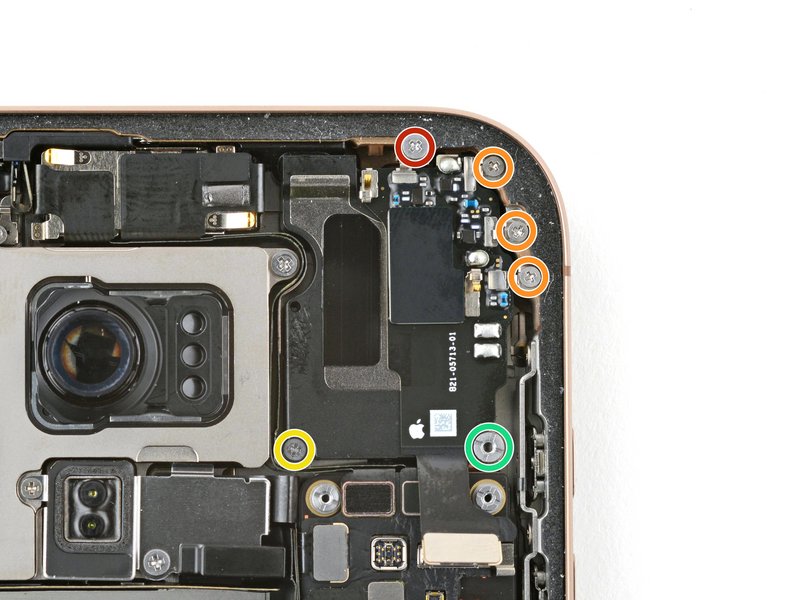 خطوة 6 في تبديل سماعة الأذن IPHNOE 16 PRO MAX